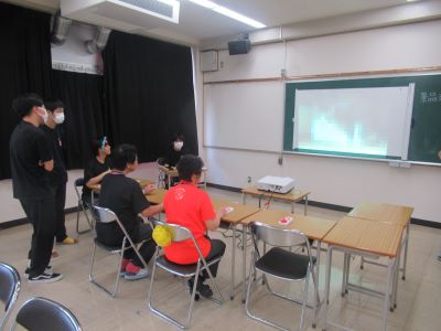校長がクイズに挑戦