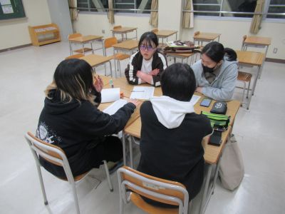 事前の役員会の様子